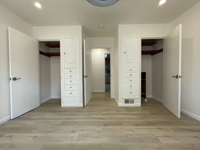 Building Photo - Palo Alto - Midtown, 4 Bed, 2 Bath Updated