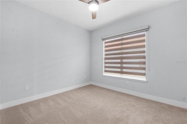 Building Photo - 2320 Symphony Cir