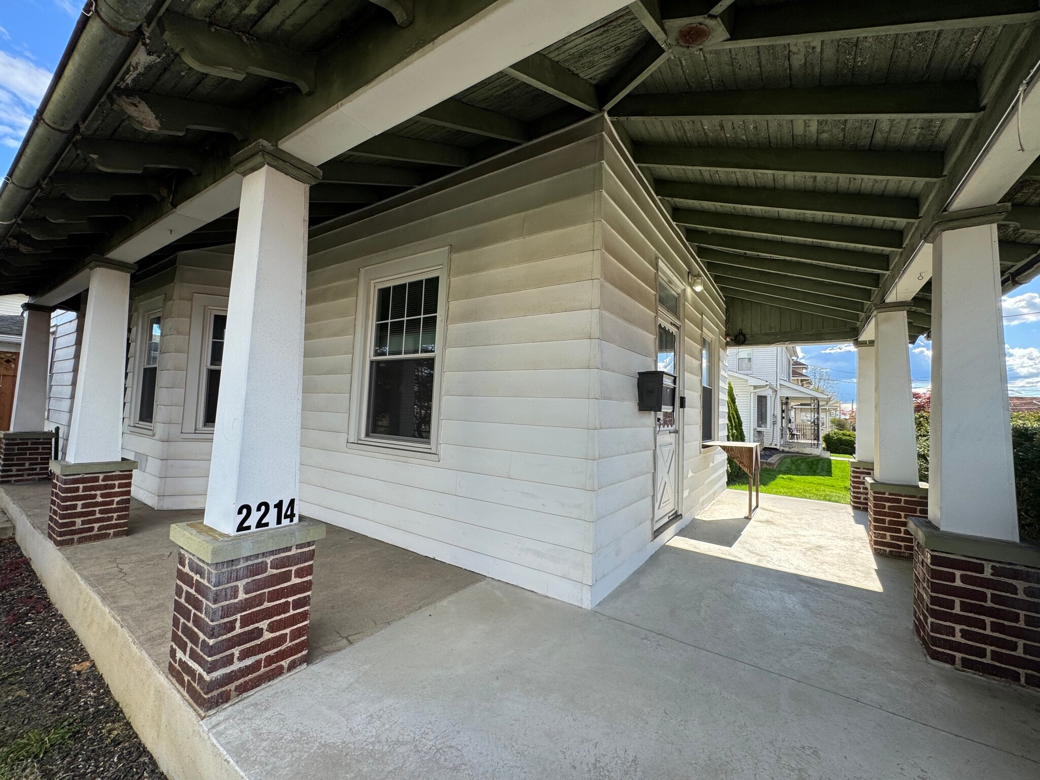 Front Portch - 2214 Main St