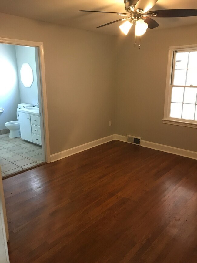 Building Photo - 3 Bedrooms and 3.5 Bathrooms-Coming Soon