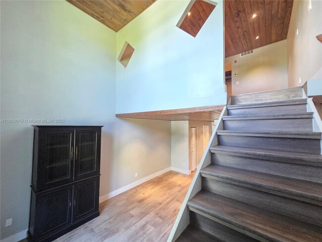 Building Photo - 8650 SW 109th Ave