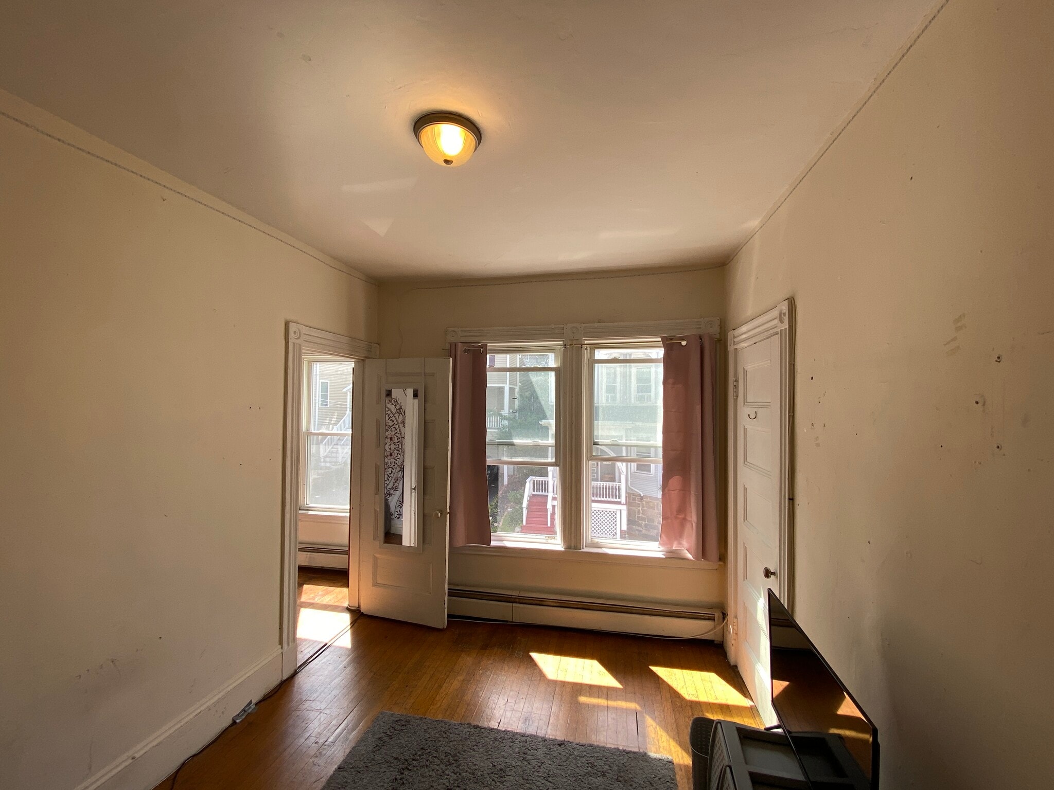 Building Photo - 140 Calumet St