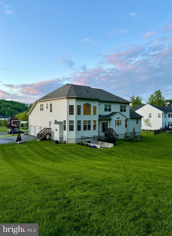 Building Photo - 6493 Fox Glove Ln