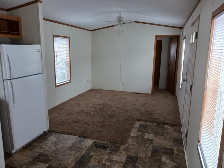 Primary Photo - 36 Curtis Dr