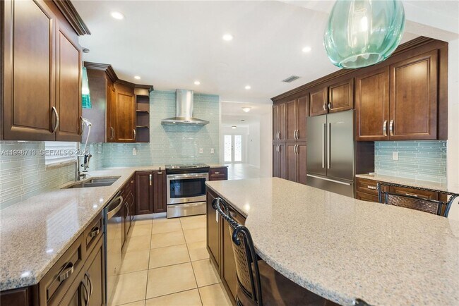 Building Photo - 1333 SW 16th St