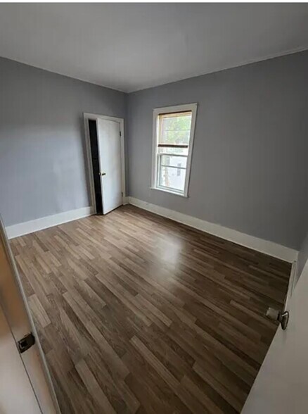 Building Photo - 217 Clarendon St