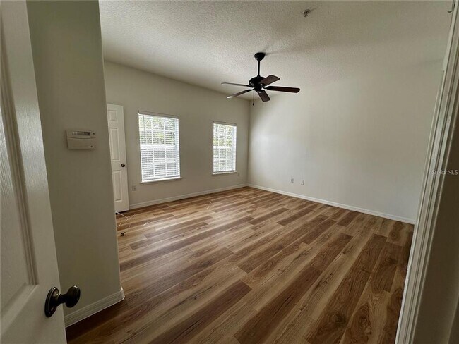 Building Photo - 1350 Chatfield Pl