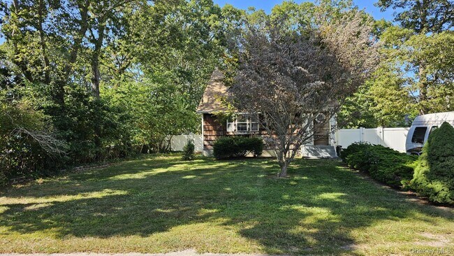 Building Photo - 81 Parkwood Dr