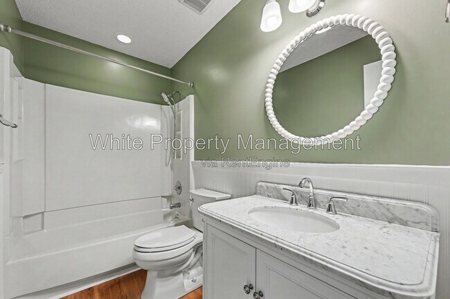 Building Photo - 9201 Hanworth Trace Dr