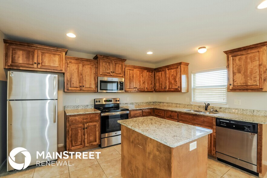 Building Photo - 622 Autumn Dr