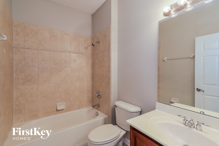 Building Photo - 2453 Tall Cedars Rd