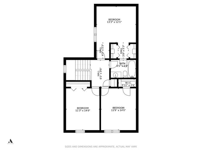 Building Photo - Beautiful Townhouse In Naperville