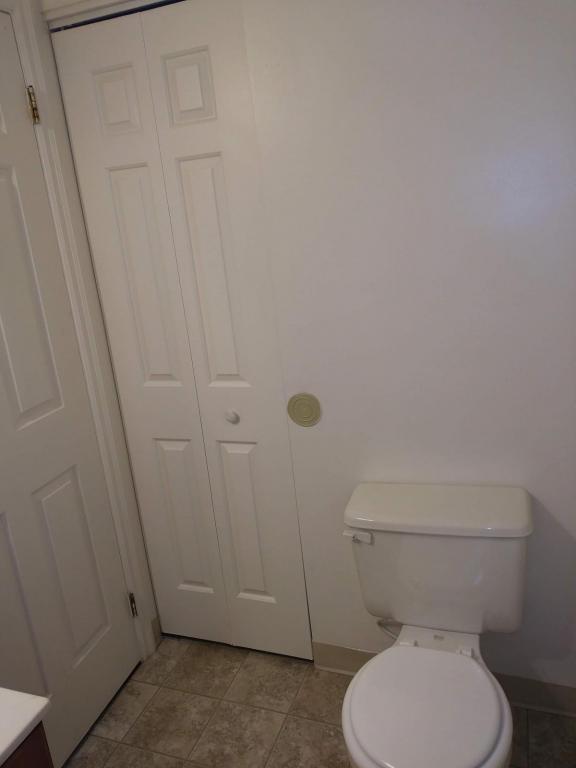 Building Photo - 480 E 5th Ave