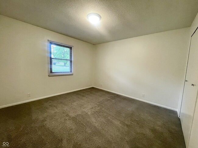 Building Photo - 5505 N Austin Dr