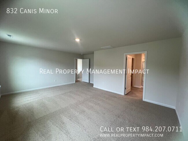 Building Photo - 832 Canis Minor Rd