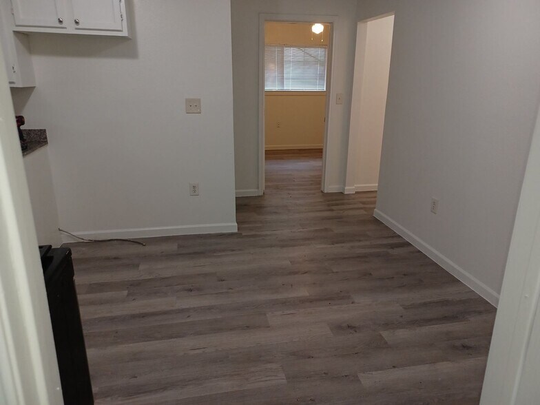 Building Photo - 7314 Howton St