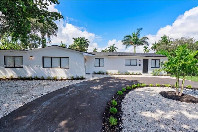 Building Photo - 2 bedroom in North Miami FL 33161