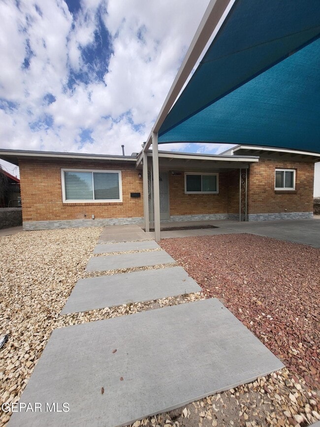 Primary Photo - 3405 Hixson Street