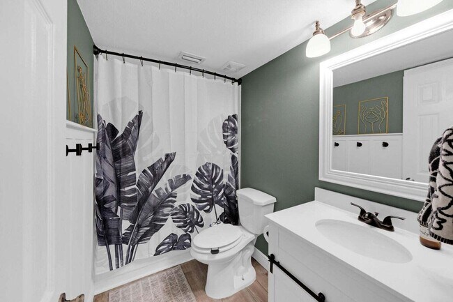 Building Photo - 2216 Calle De Pizzaro