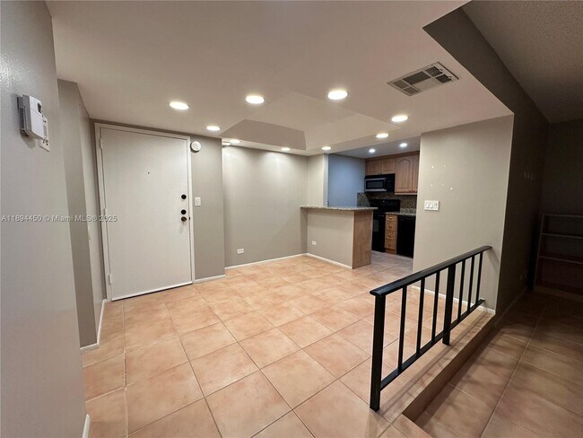 Primary Photo - 3650 Inverrary Dr