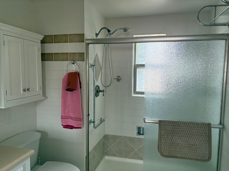 Building Photo - 469 S Paseo Lobo