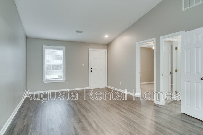 Building Photo - 4035 Calypso Dr