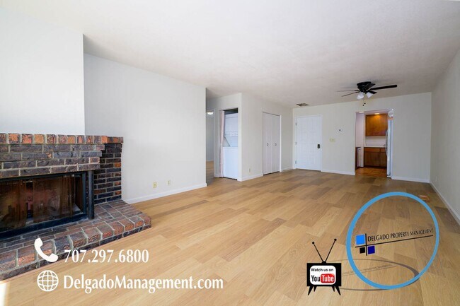 Building Photo - Benicia Large 2 Bedroom condo