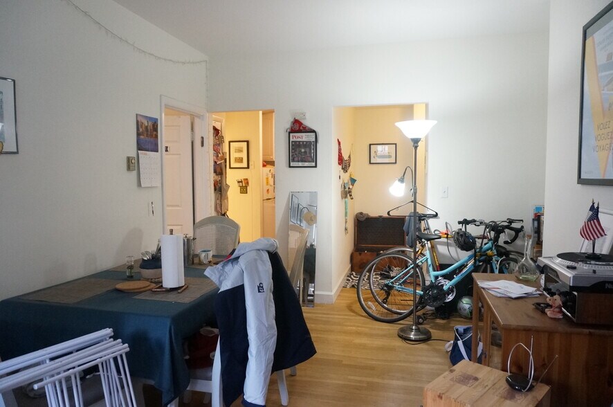 Primary Photo - 529 Beacon St