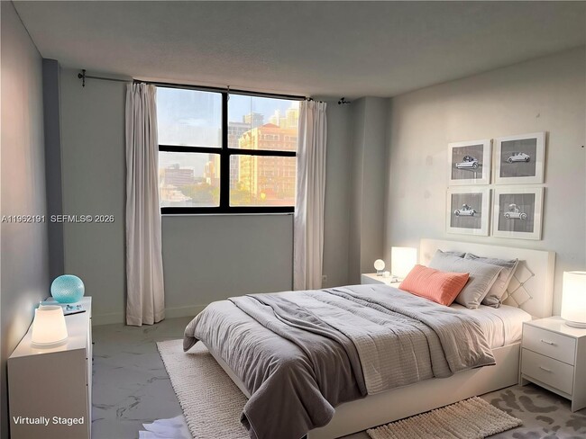 Building Photo - 210 174th St