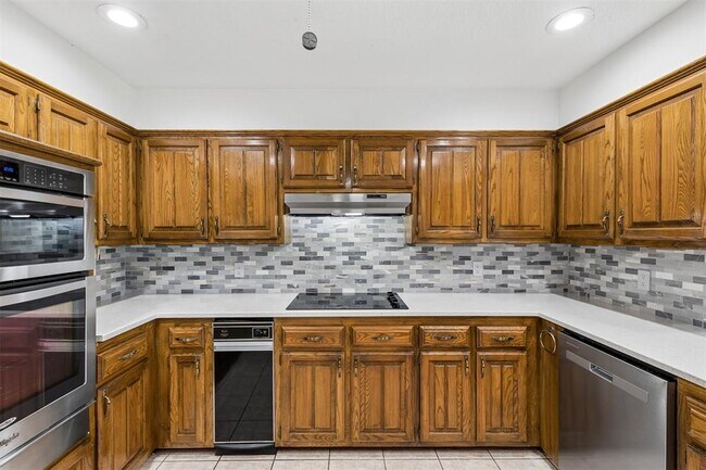 Building Photo - 2613 SW 112th St