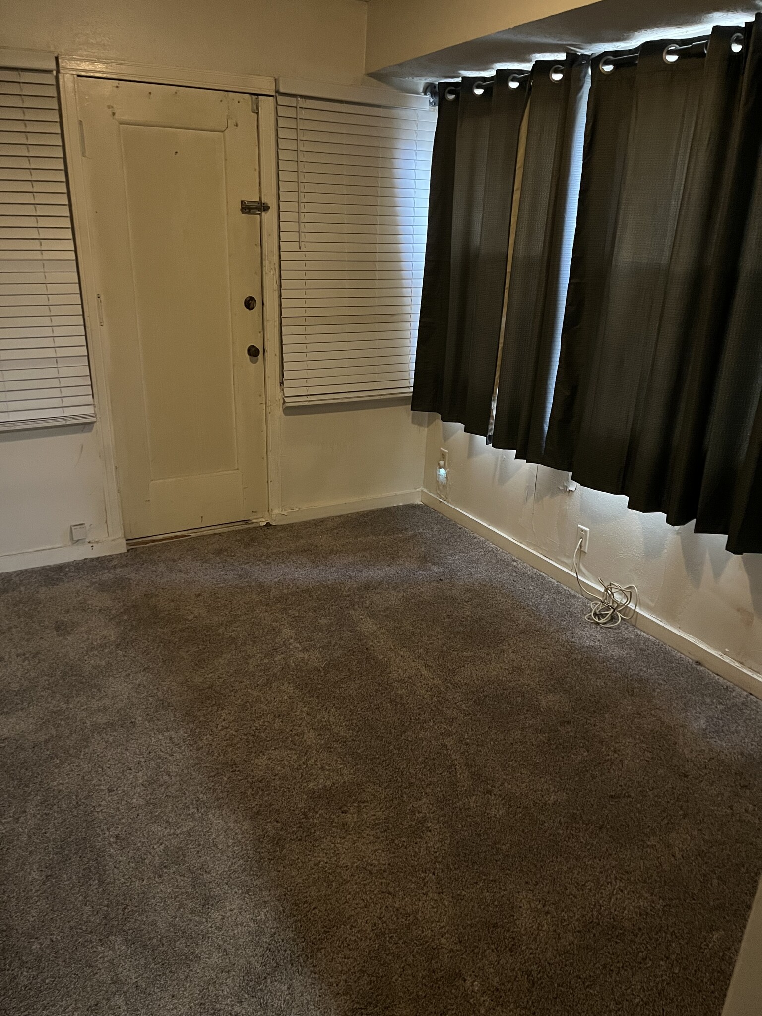 Bonus Room - 2352 N Sheridan Ave