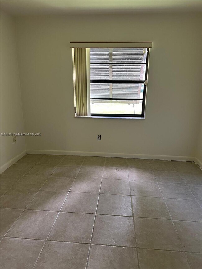 Building Photo - 7955 SW 86th St