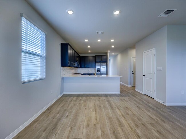 Building Photo - 129 Prairie Falls Drive