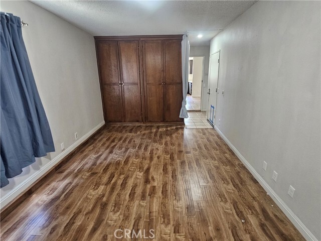 Building Photo - 890 N Driftwood Ave