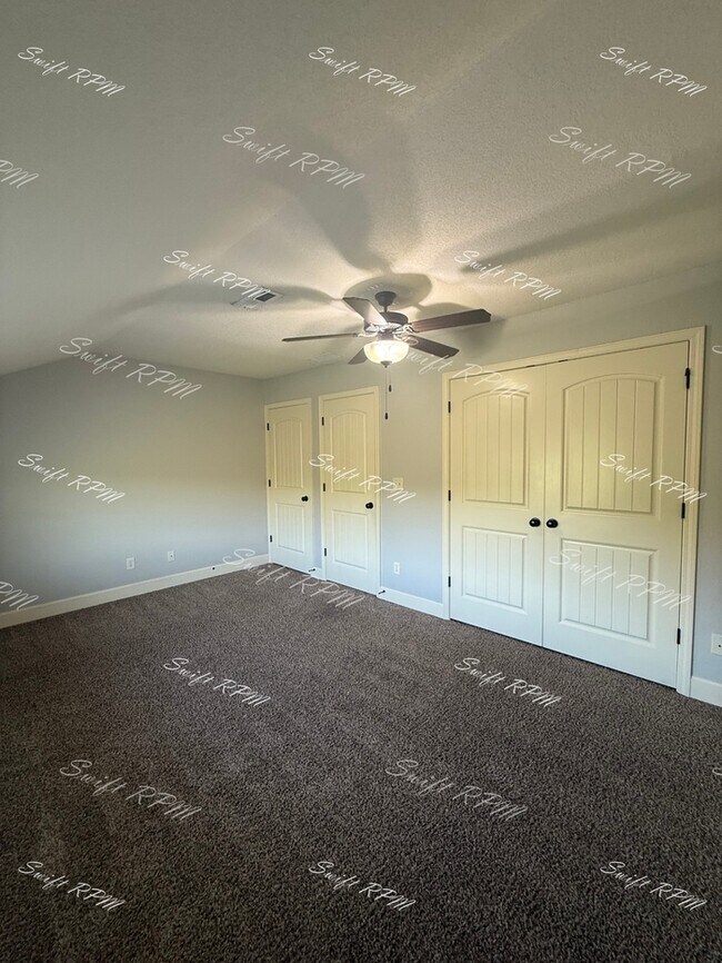 Building Photo - 2213 Burningwood