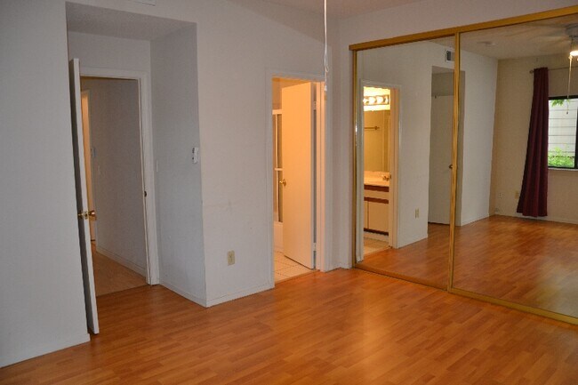 Building Photo - 1420 Foothill Meadows Ct