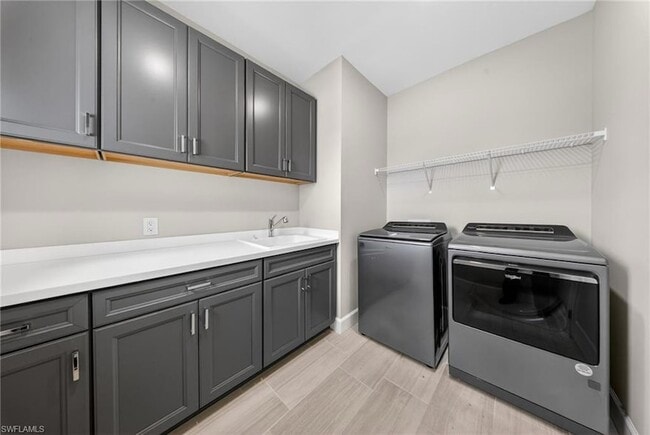 Building Photo - 20060 Hartford Blvd