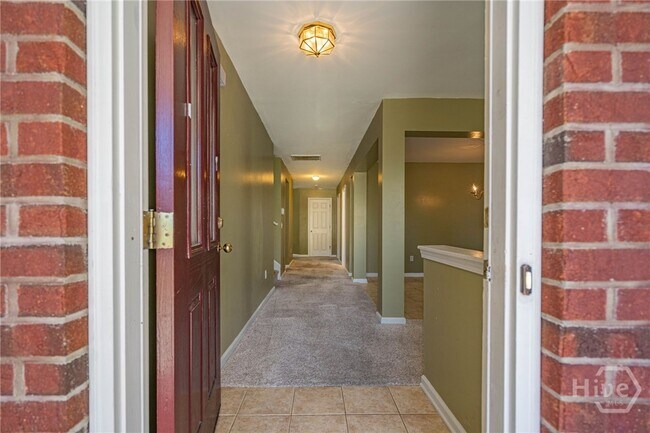 Building Photo - 7 Briarcliff Way