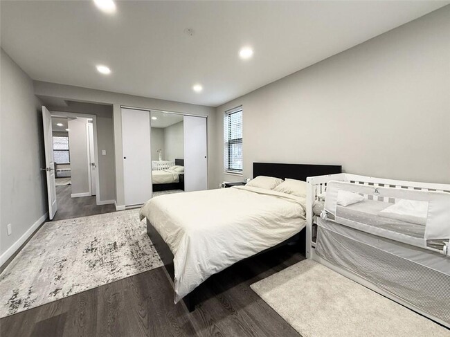 Building Photo - 1213 Avenue Z