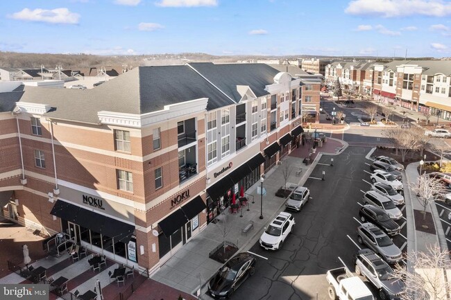 Building Photo - 1304 Ribbon Limestone Terrace SE