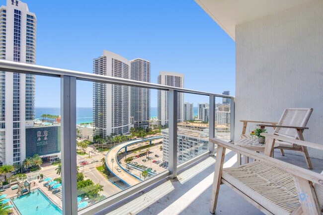 Building Photo - 4010 S Ocean Dr