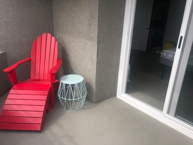 west facing deck off bedroom - 1428 Hermosa Ave