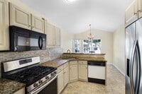 Building Photo - 12 Woodmont Dr