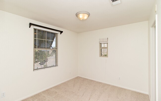 Building Photo - 2110 Silverado St