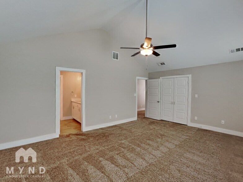 Building Photo - 5517 Van Horn Dr