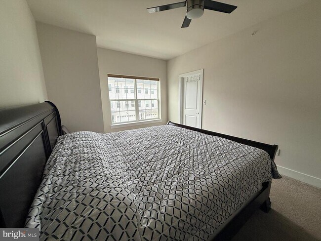 Building Photo - 161 Livingston Ln