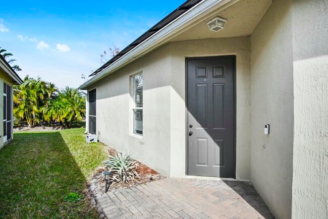 Building Photo - 9772 SW Eastbrook Cir
