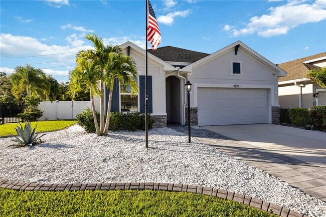 Building Photo - 3926 Sunshine Pine Ave