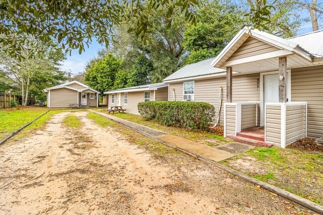 Building Photo - 908 N 57th Ave