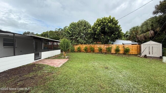 Building Photo - 104 Cherry St